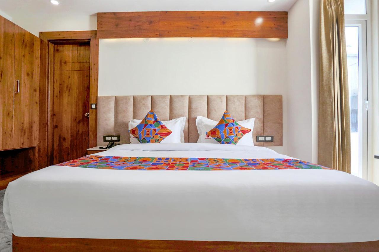 Fabhotel Golf Inn Golf Course Road Gurgaon Exteriör bild