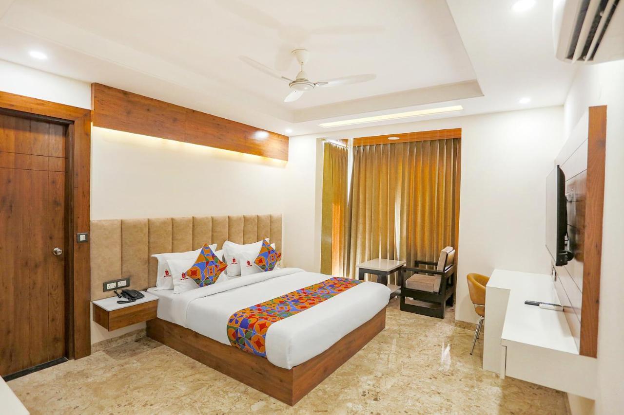 Fabhotel Golf Inn Golf Course Road Gurgaon Exteriör bild