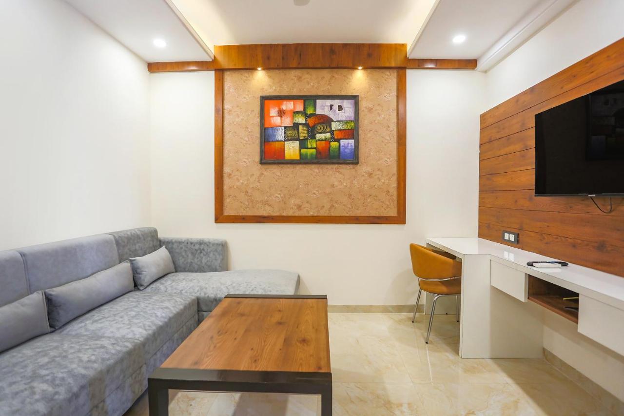 Fabhotel Golf Inn Golf Course Road Gurgaon Exteriör bild